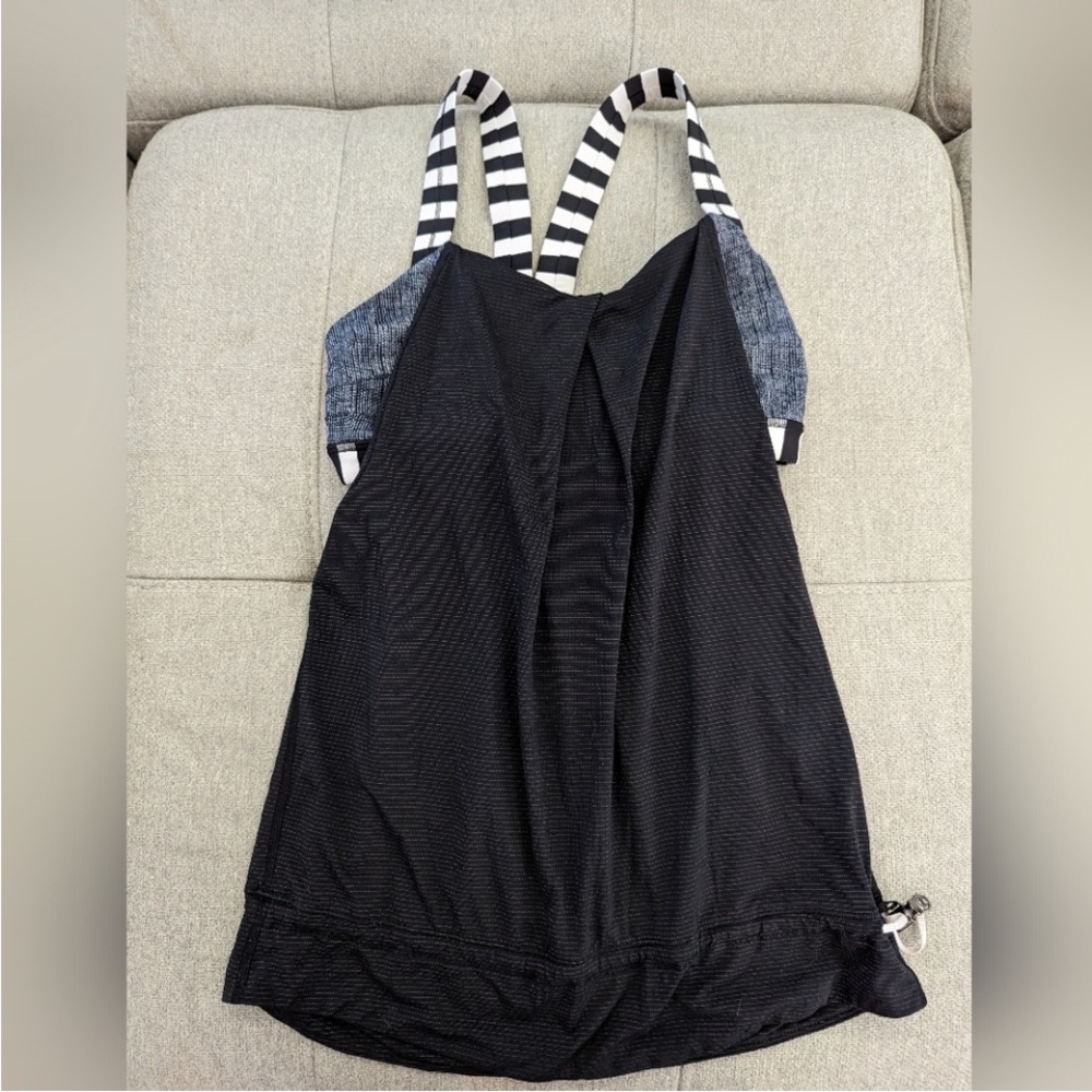 Lululemon Run for Your Life Black and White Drawstring Waist Bra Shelf Top